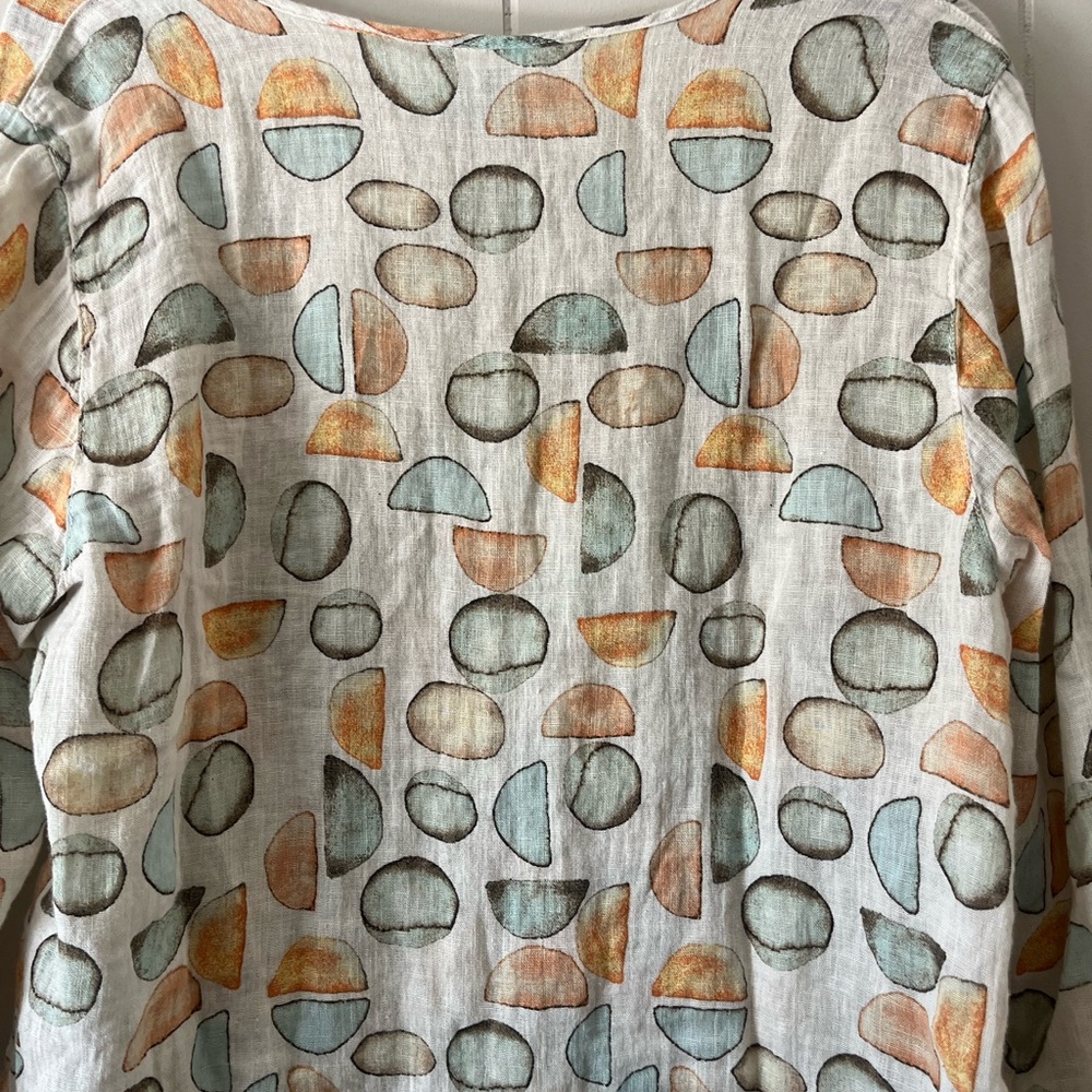 Abstract Patterned Blouse - Picture 5 of 7